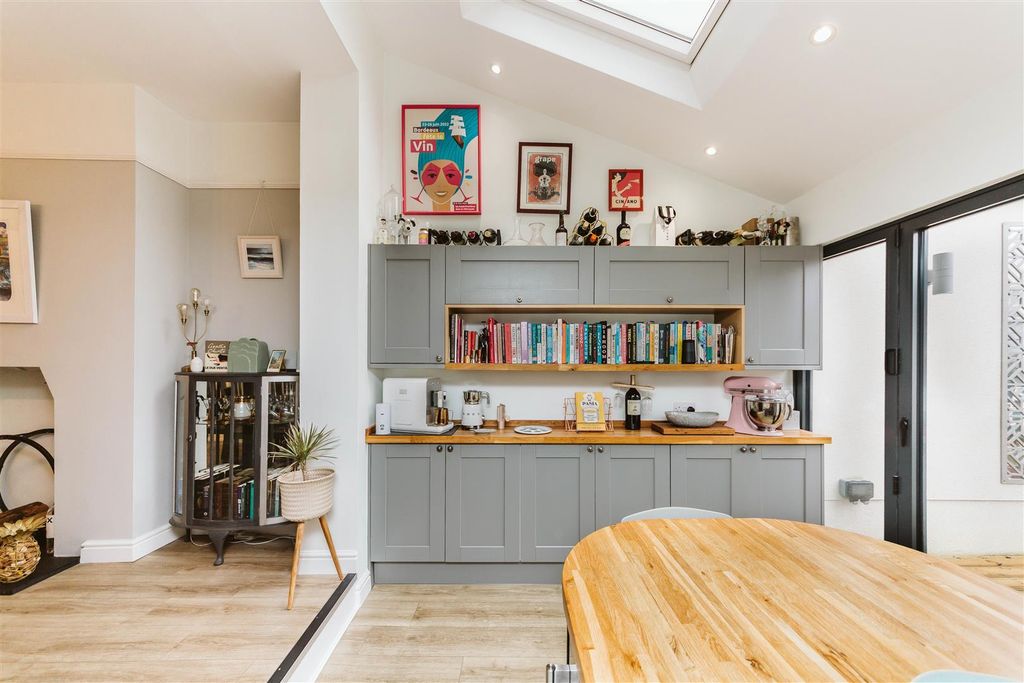 Property photo 3 of 24 Ks2B1372.Jpg