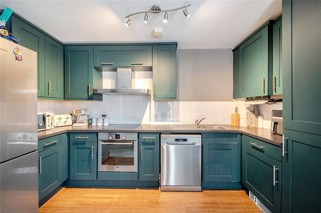 Property photo 2 of 13 Picture No. 02