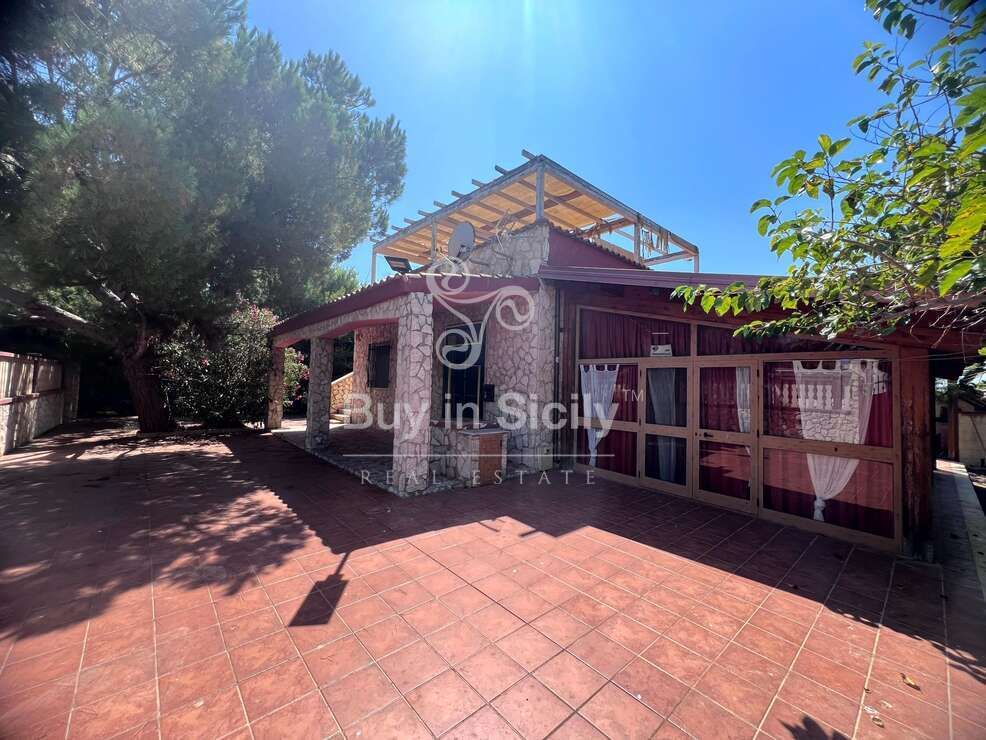 Property photo 1 of 33