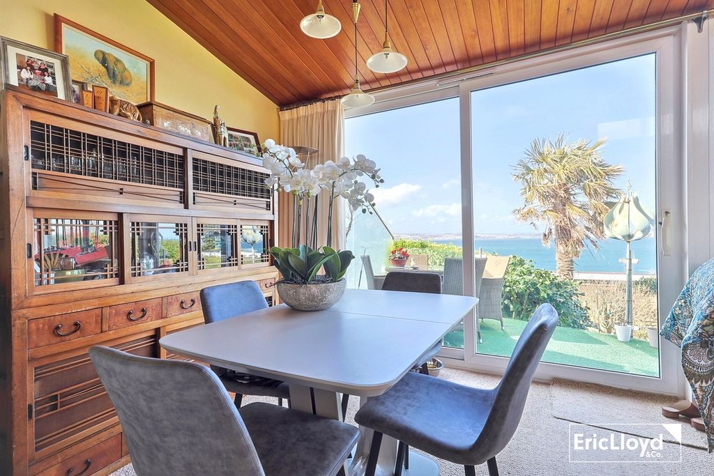 Property photo 3 of 25 Photo 4