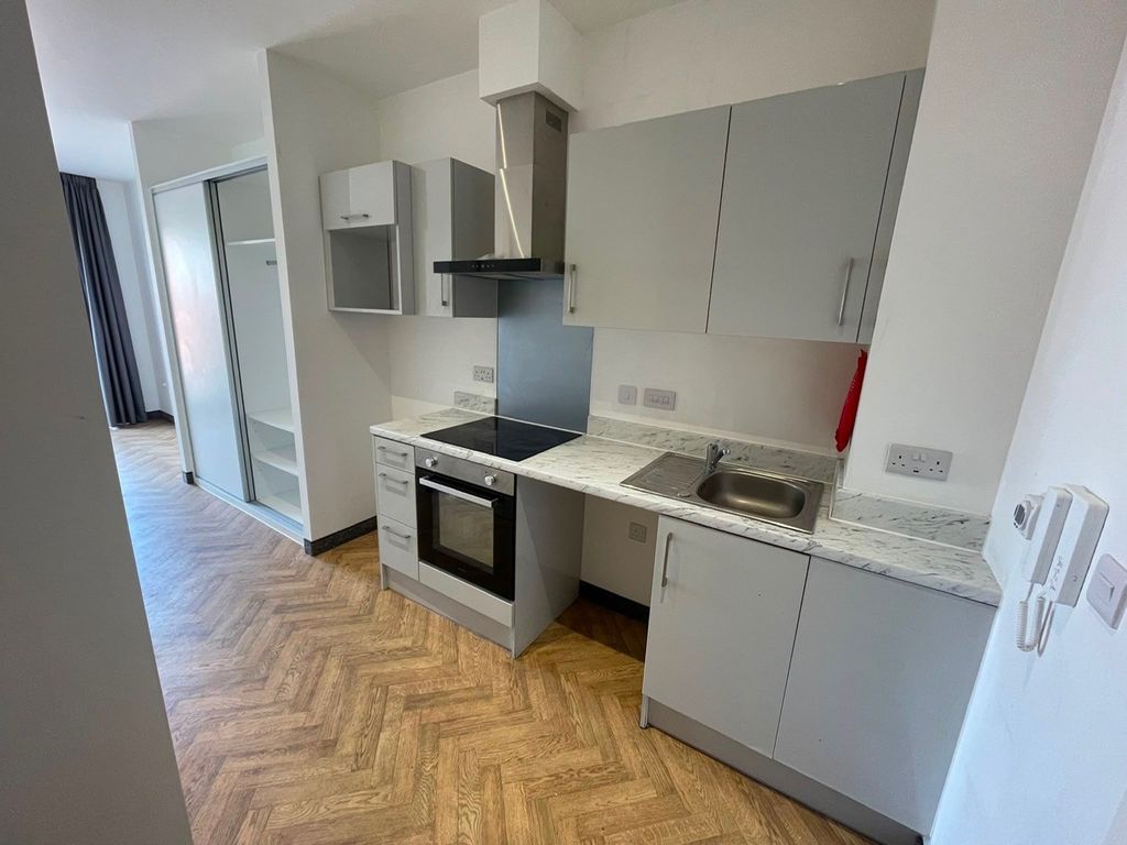 Property photo 2 of 3