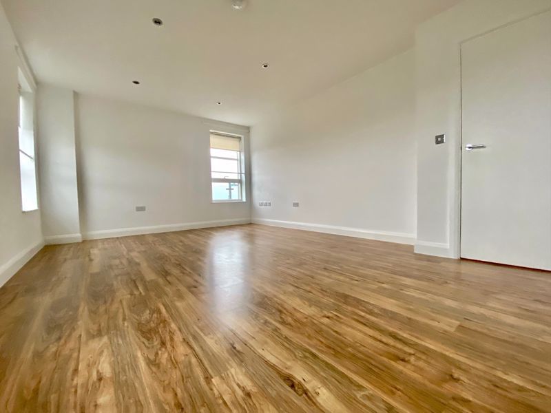 Property photo 2 of 6 Photo 3