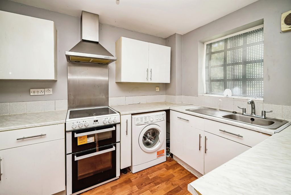 Property photo 2 of 12