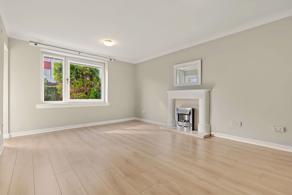 Property photo 2 of 34
