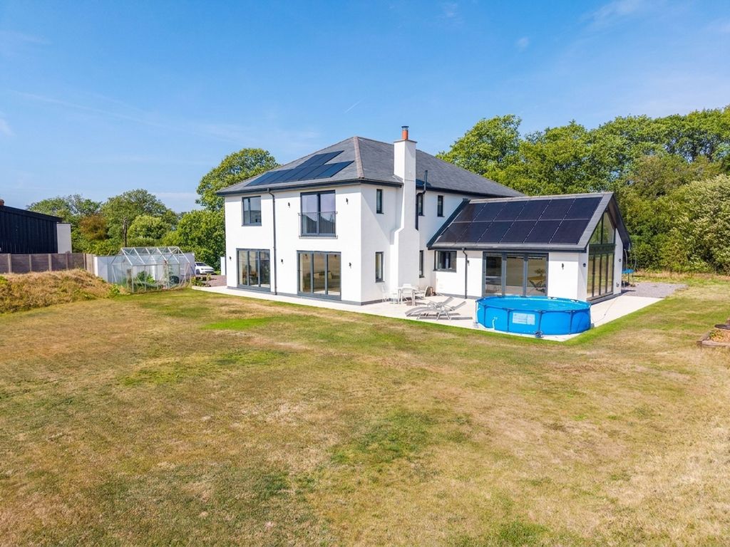 Property photo 1 of 36