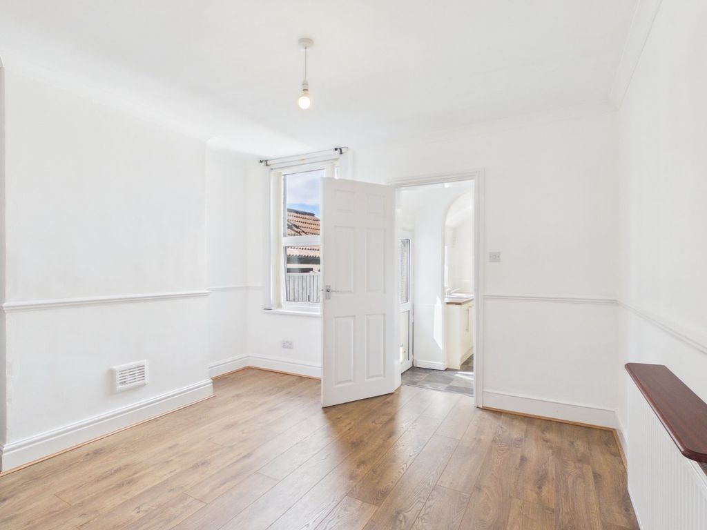Property photo 3 of 10 Picture No. 04