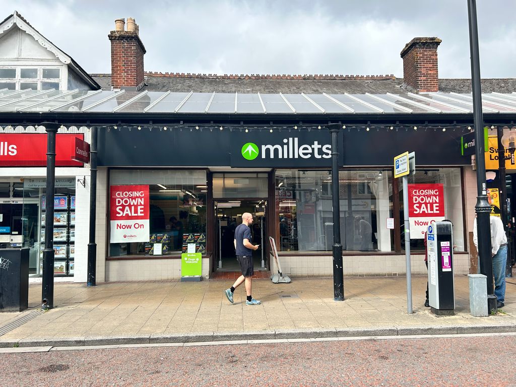 Property photo 2 of 5 Former Front