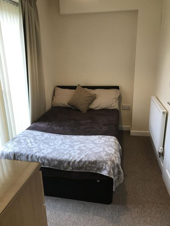 Property photo 1 of 5 Bedroom