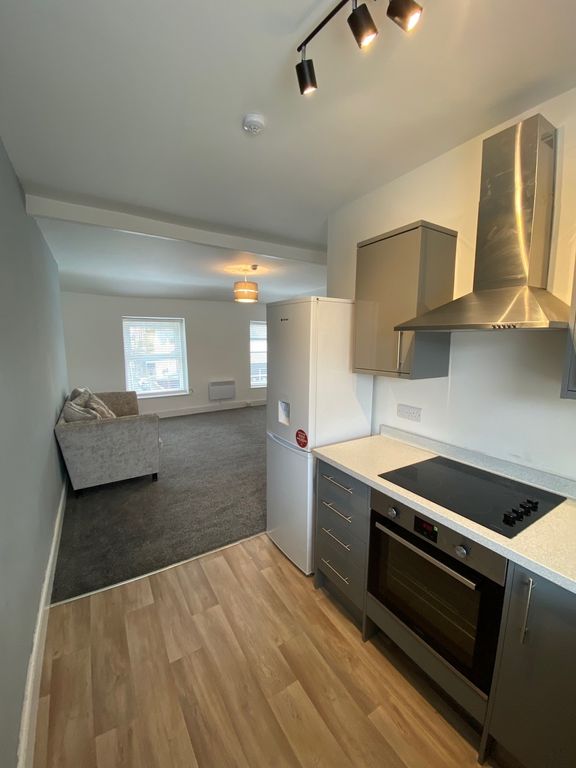 Property photo 3 of 7 Kitchen