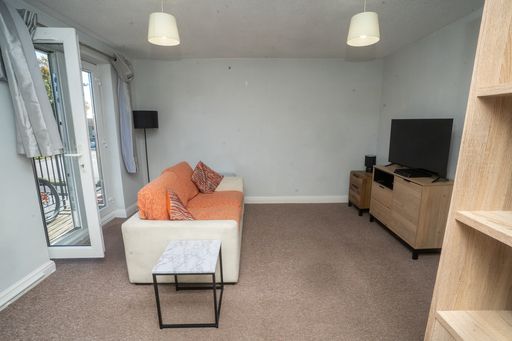 Property photo 3 of 15