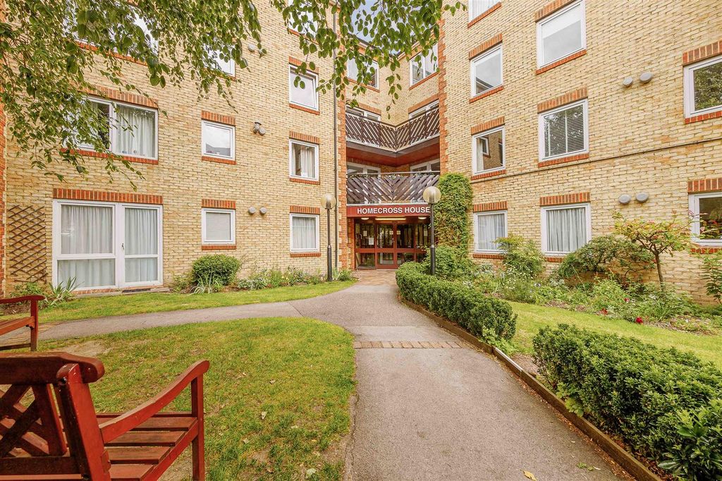 Property photo 1 of 13 Flat 1,Homecross House-Ext 1.Jpg