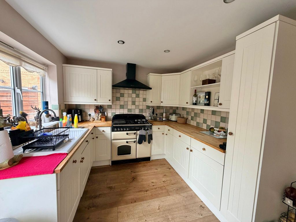 Property photo 3 of 16 Gleneagles Court