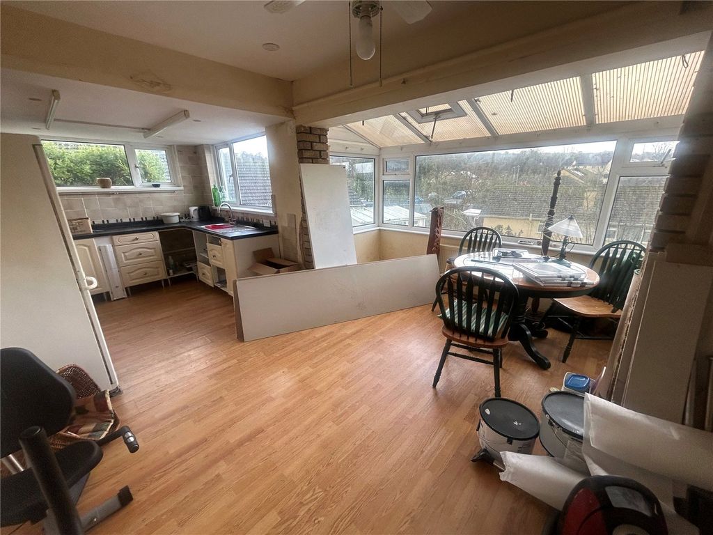 Property photo 3 of 12 Kitchen Diner