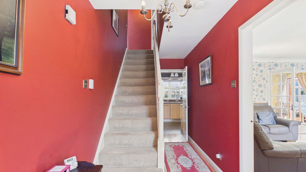 Property photo 2 of 41