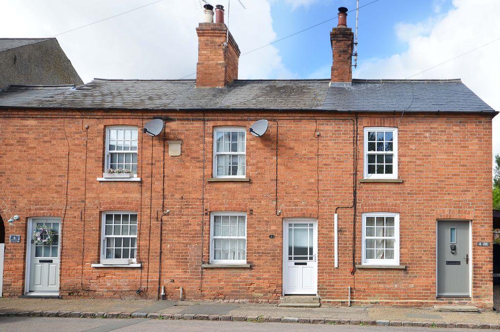 Property photo 1 of 10