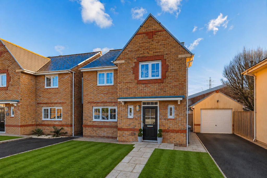 Property photo 1 of 25 612Fa65d-Bd08-4102-8273-c101De40F916.Png