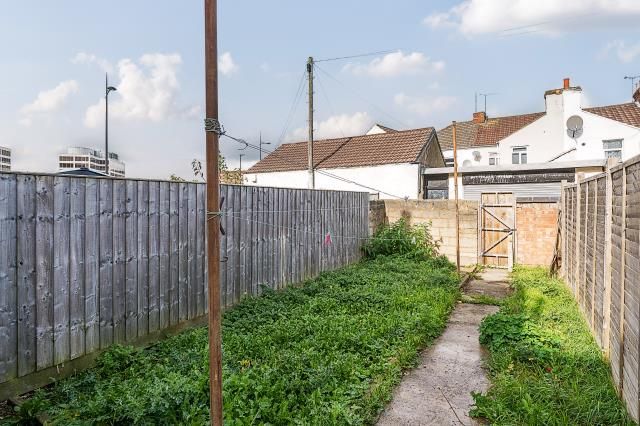 Property photo 2 of 8 External Grounds