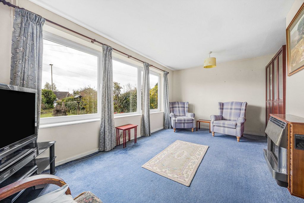 Property photo 2 of 19