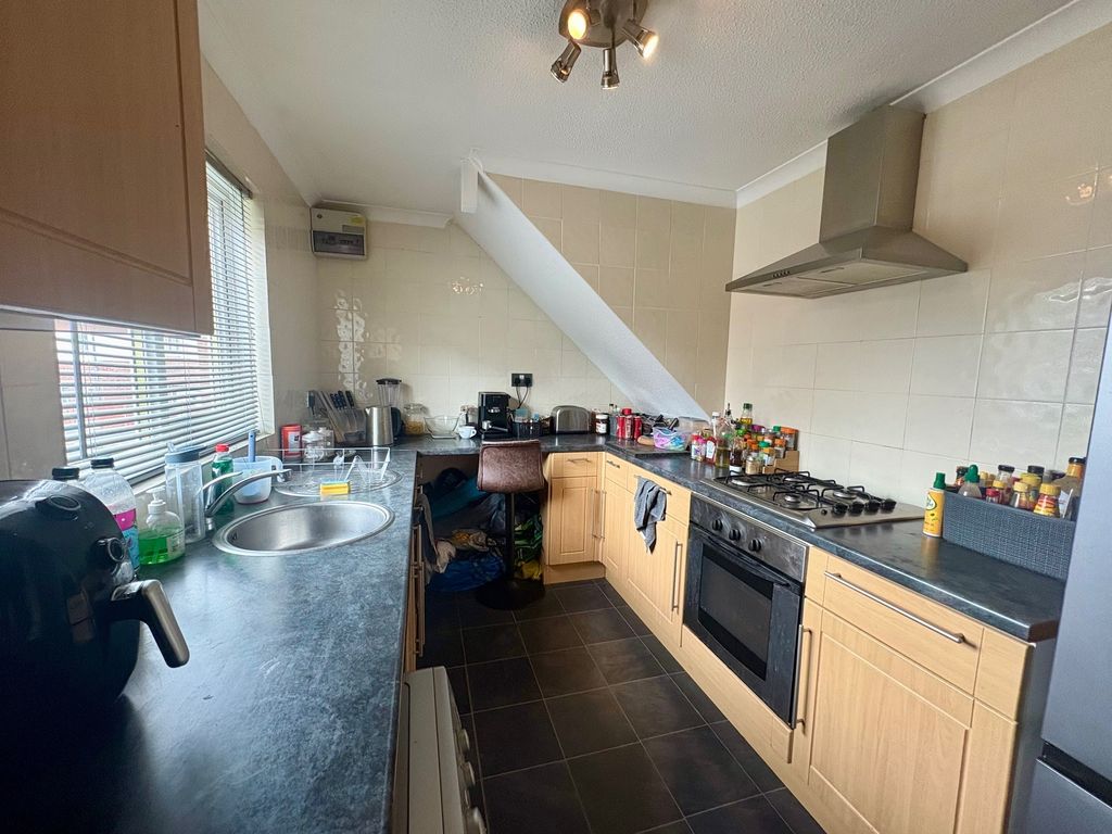 Property photo 3 of 11 Image
