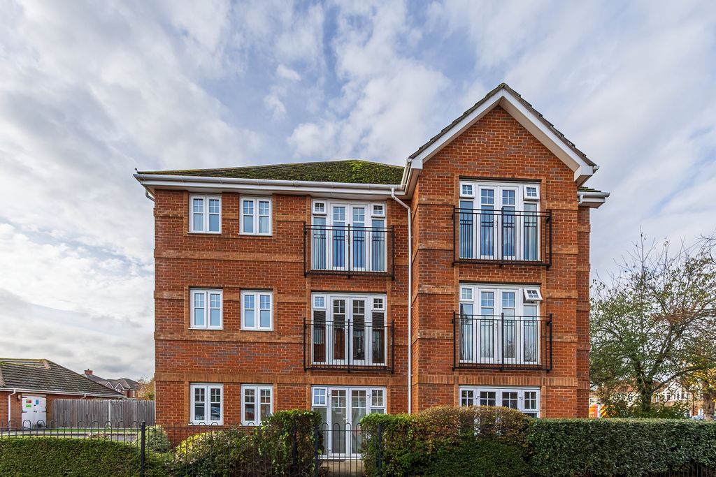 Property photo 1 of 14