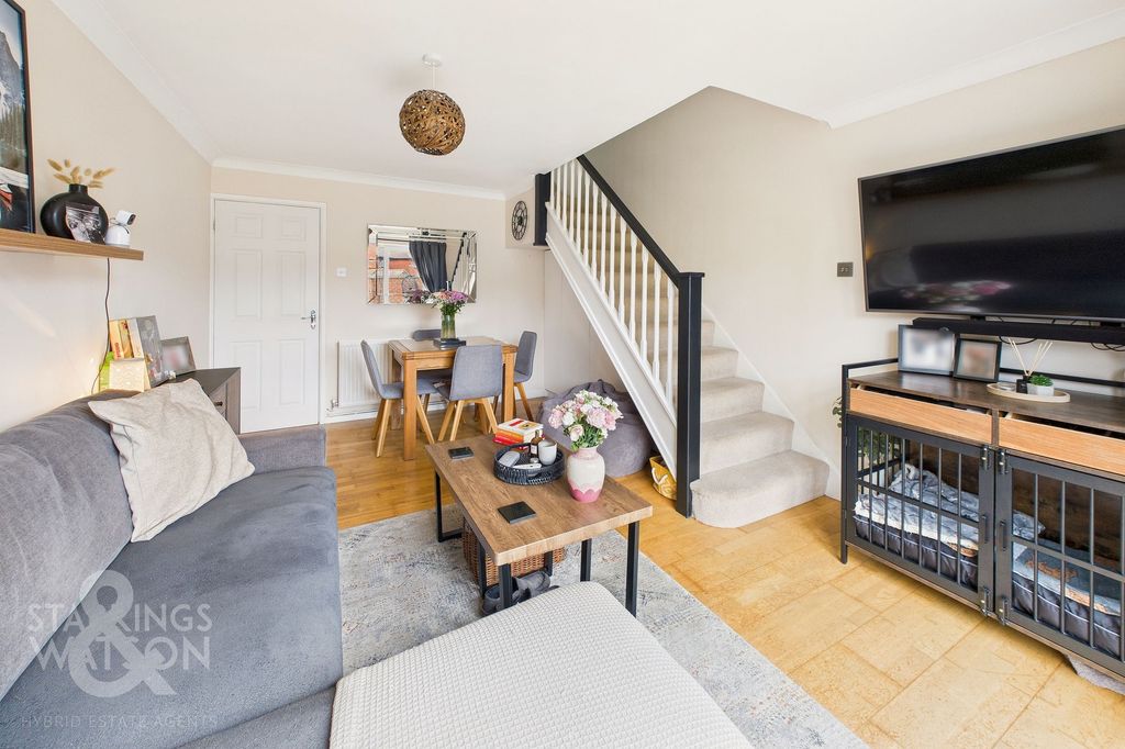 Property photo 2 of 15