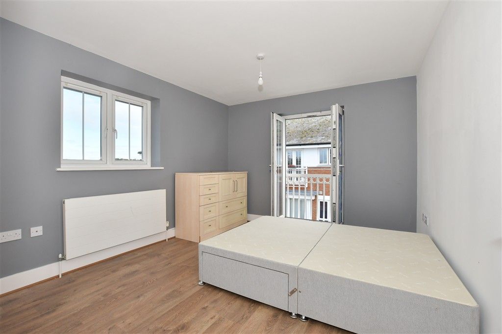 Property photo 1 of 13 Bedroom 1