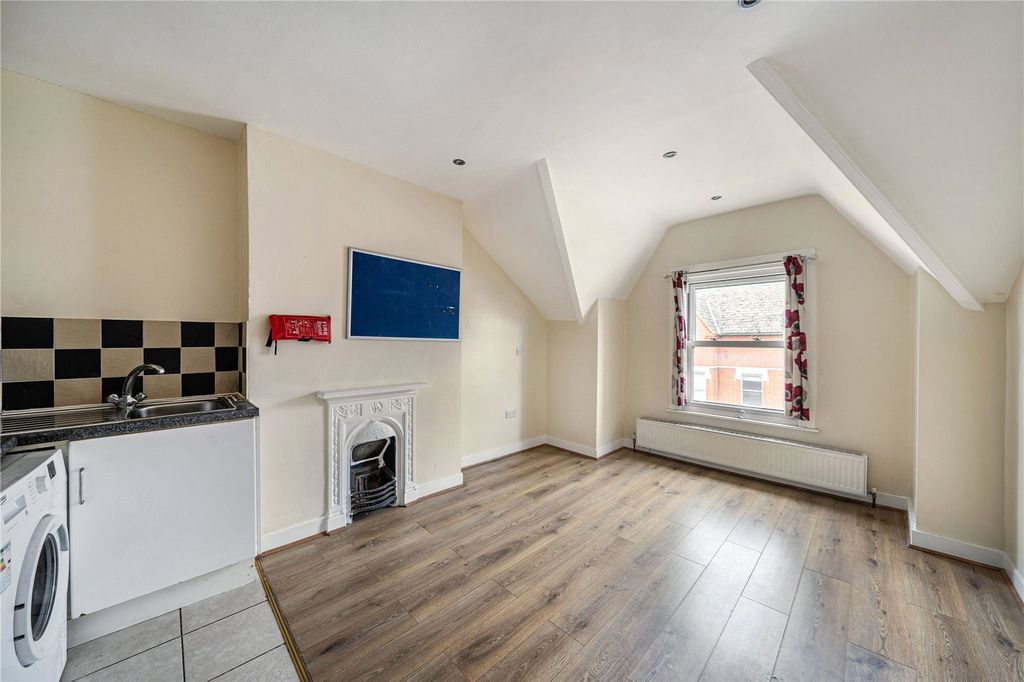 Property photo 3 of 11 Picture No. 01