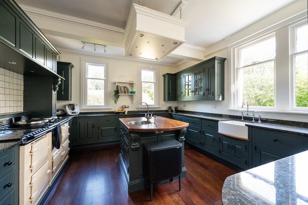 Property photo 3 of 34 Kitchen Dining Room