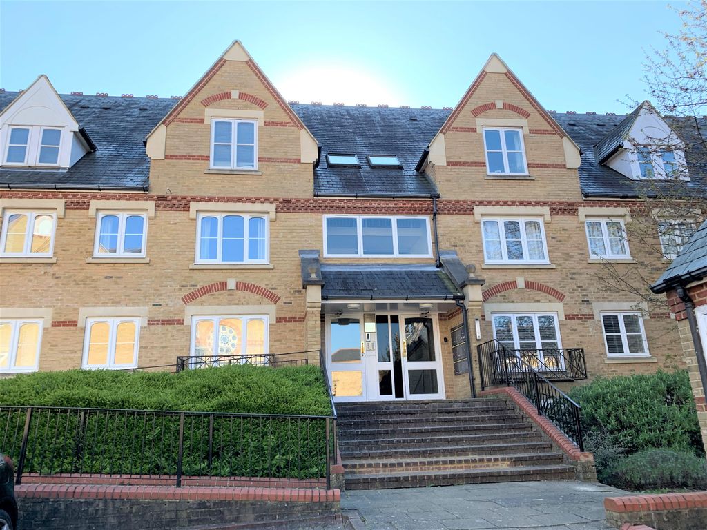 Property photo 1 of 6 Front