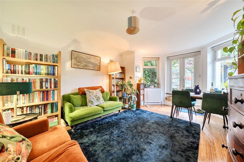 Property photo 2 of 16 Picture No. 05