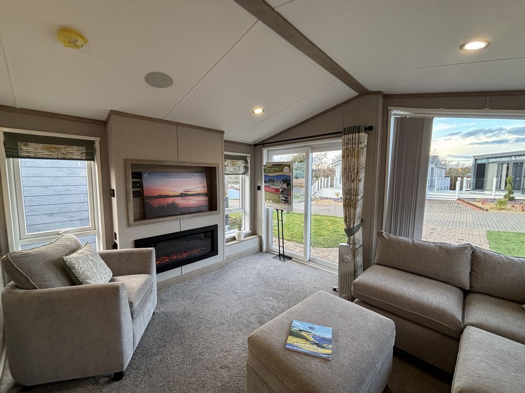 Property photo 3 of 7 A