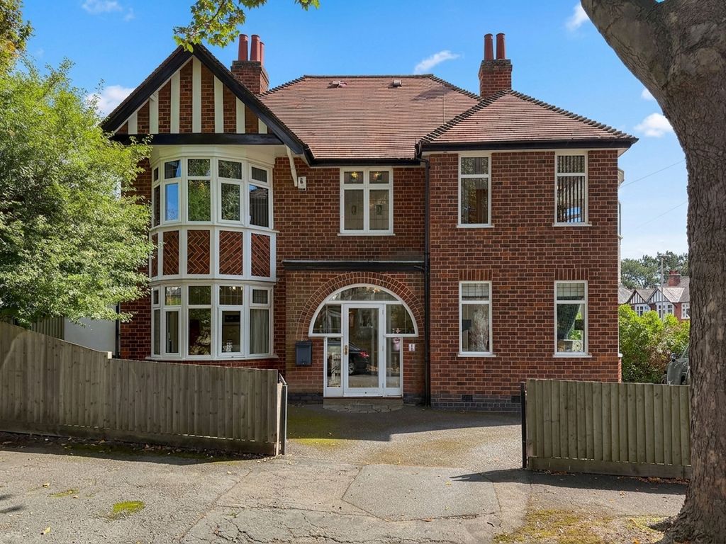 Property photo 1 of 44