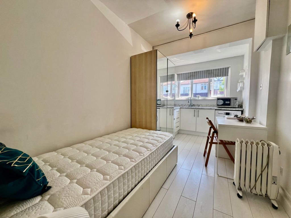 Property photo 2 of 4 Img_4196