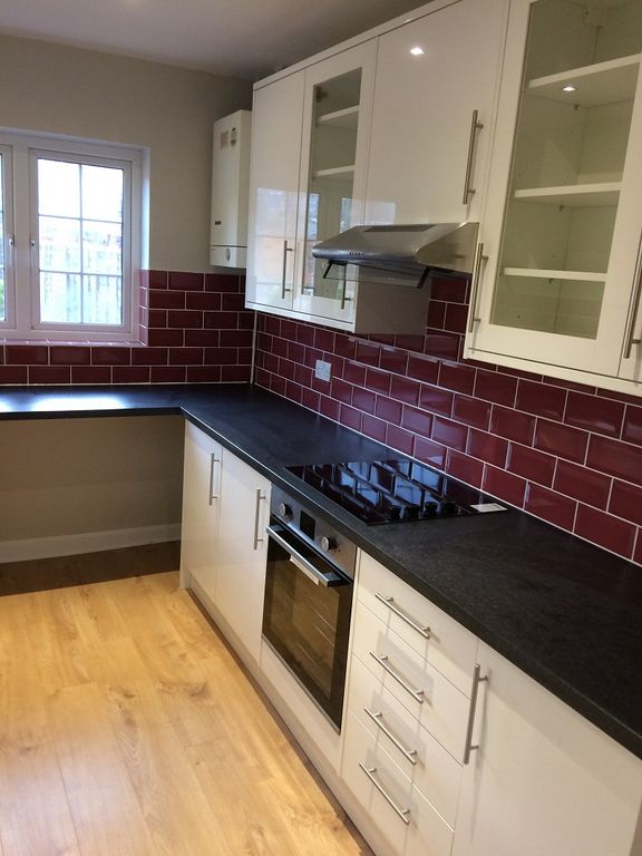 Property photo 3 of 5 Kitchen