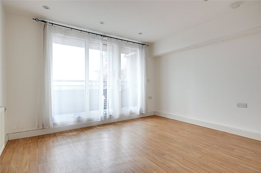 Property photo 3 of 11 Picture No. 09