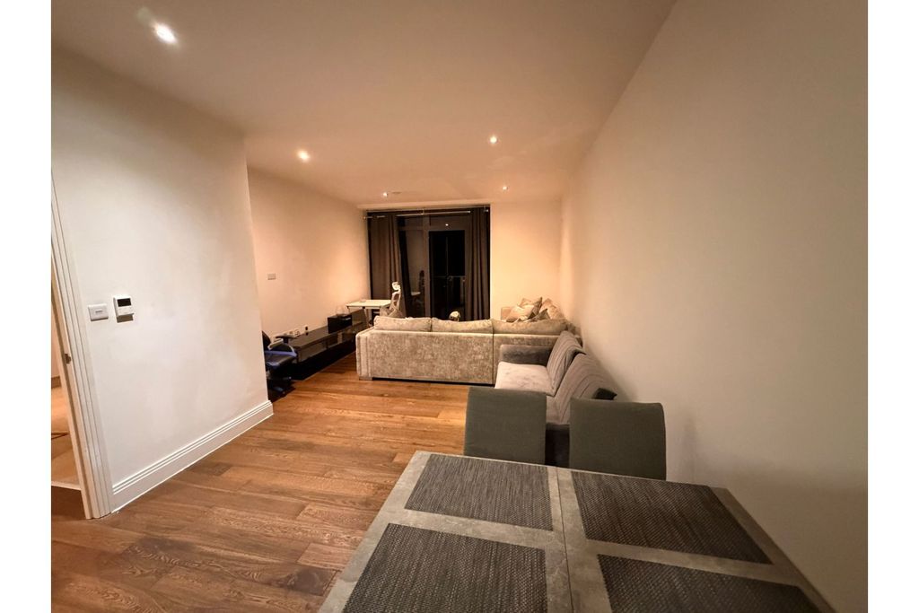 Property photo 3 of 13