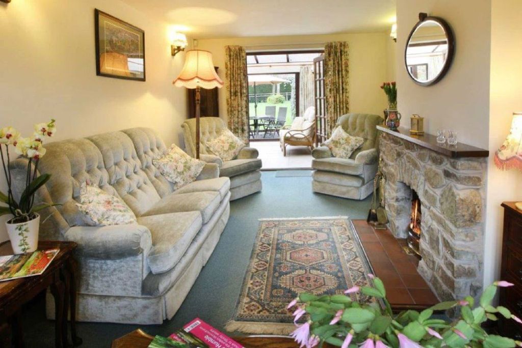 Property photo 2 of 4