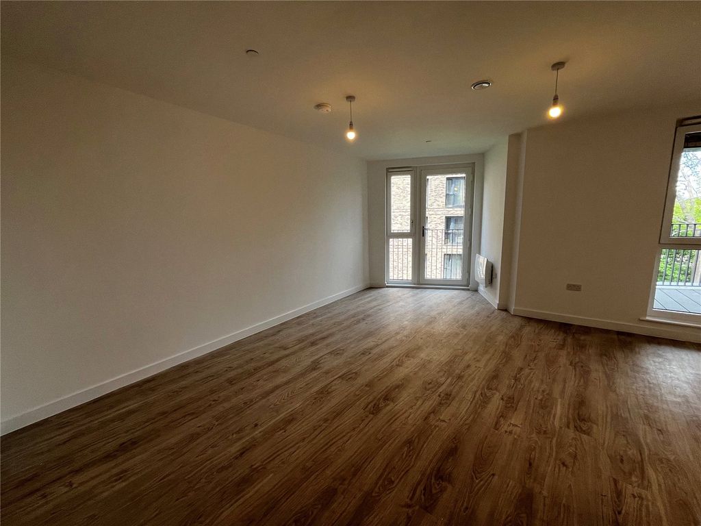 Property photo 2 of 10 Picture No. 03