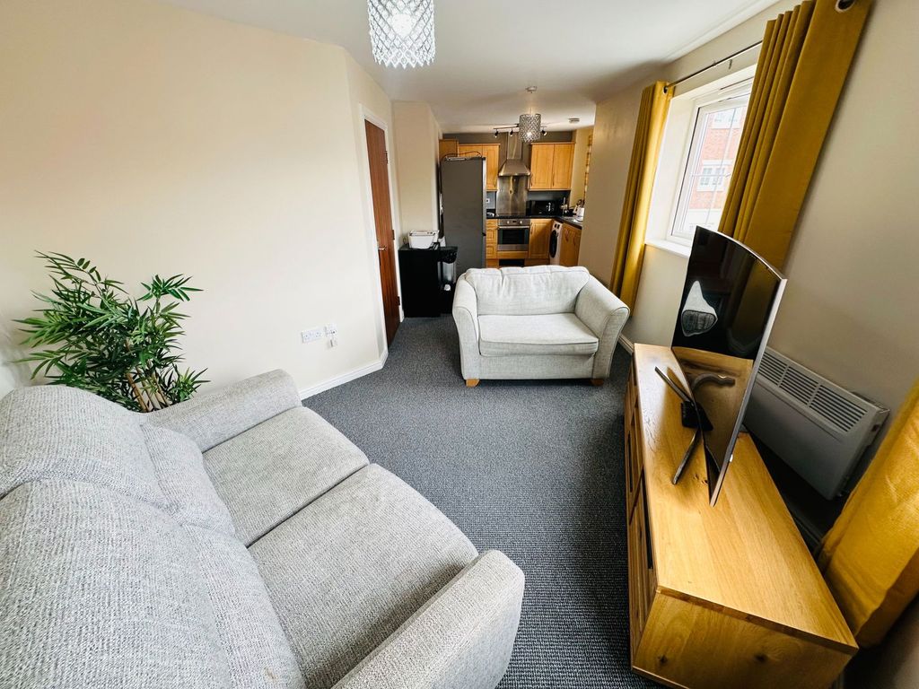 Property photo 3 of 10