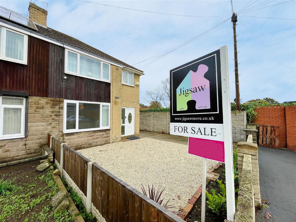 Property photo 1 of 20 Front External