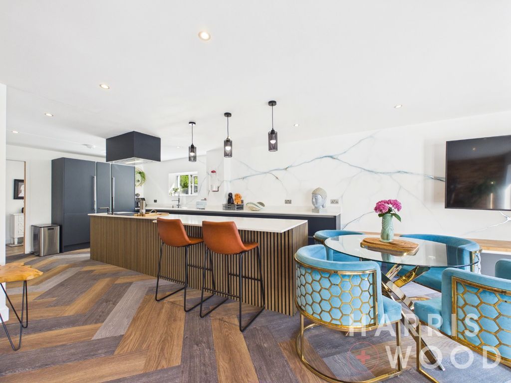 Property photo 3 of 66 5315243