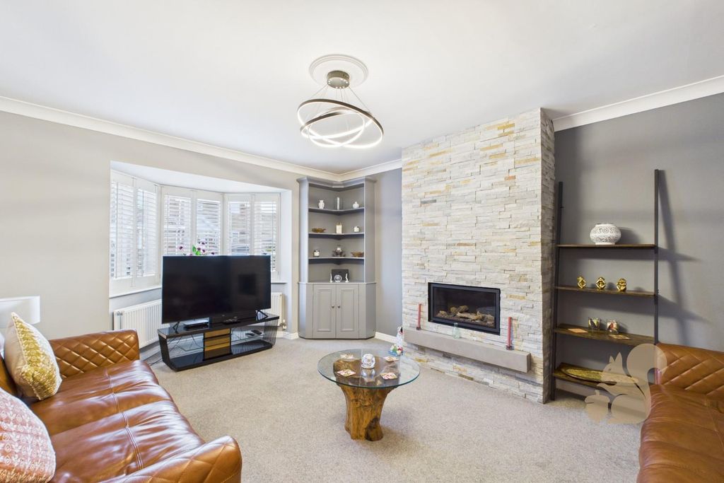 Property photo 3 of 35 Cam01659G0-Pr0687-Still031.Jpg