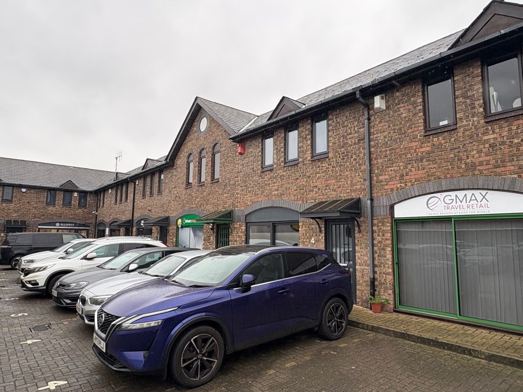 Property photo 1 of 8 Photo 8