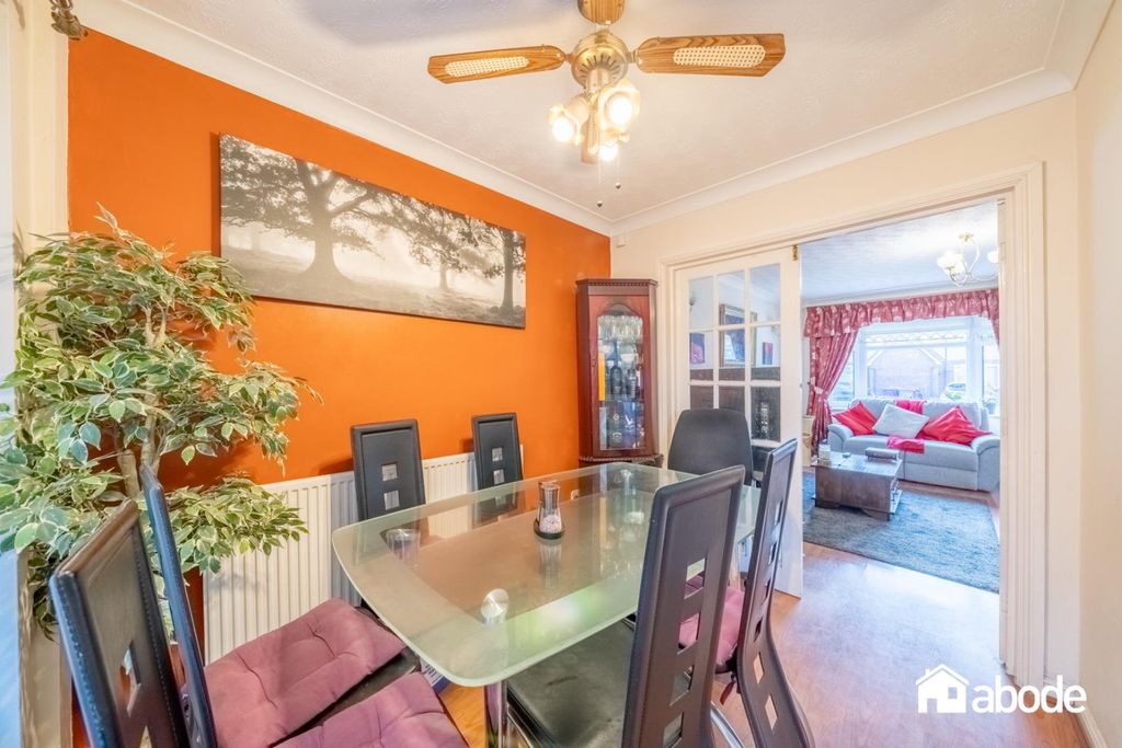 Property photo 3 of 18 Dsc00719-Hdr.Jpg