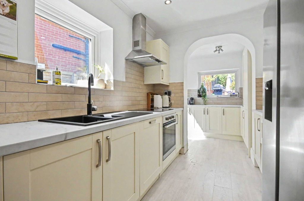 Property photo 3 of 13 3