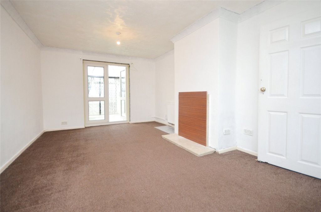 Property photo 2 of 16 Picture No. 01