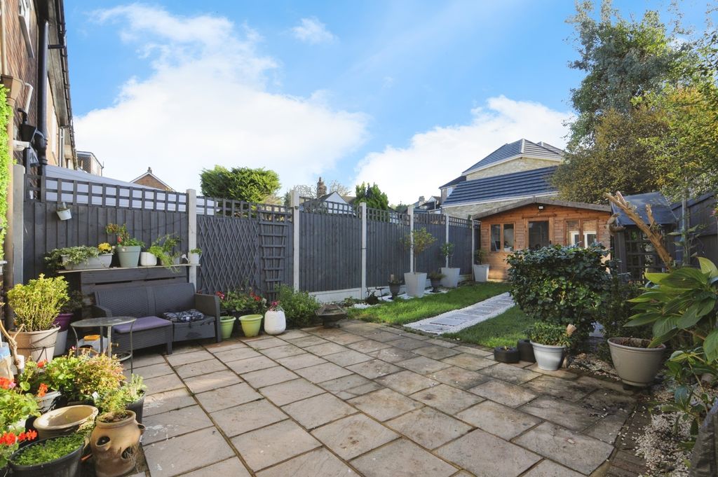 Property photo 2 of 17 External