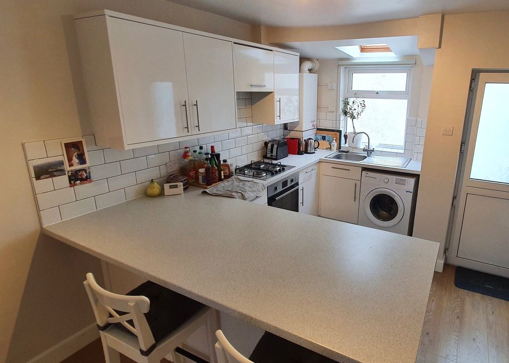 Property photo 3 of 8 Picture No. 06