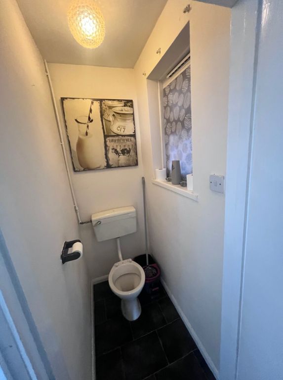 Property photo 2 of 3
