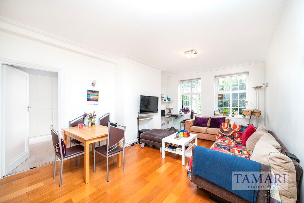 Property photo 2 of 10